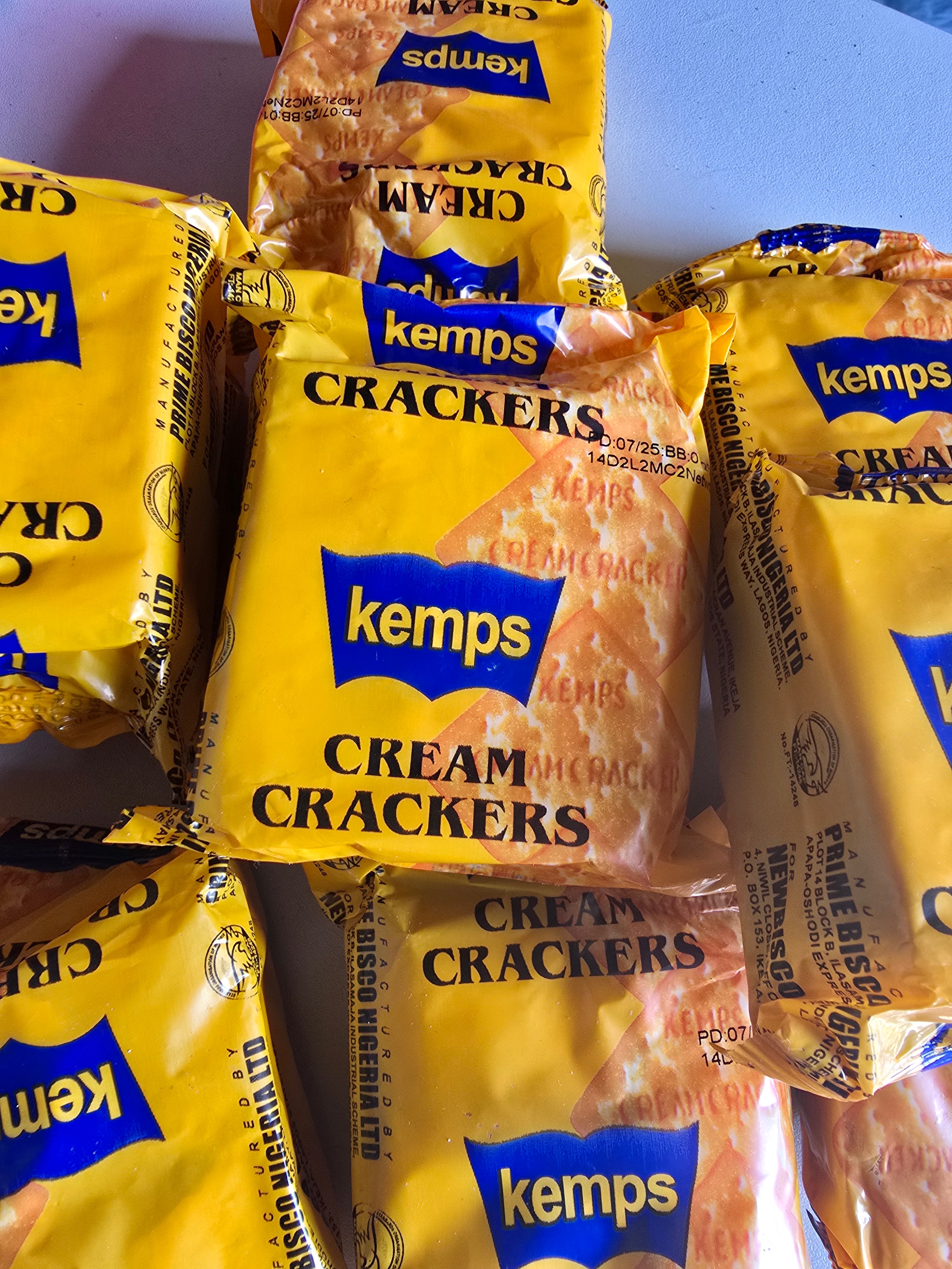 Cream crackers (kempes)